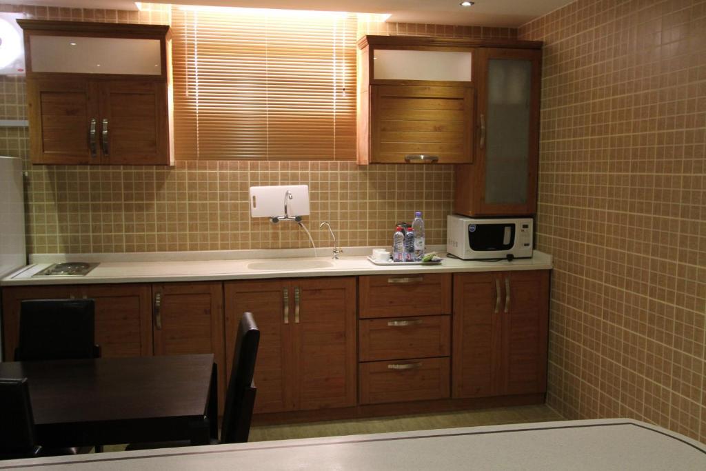 Manazel Al Hamra Apartment 2 Buraidah Ruang foto